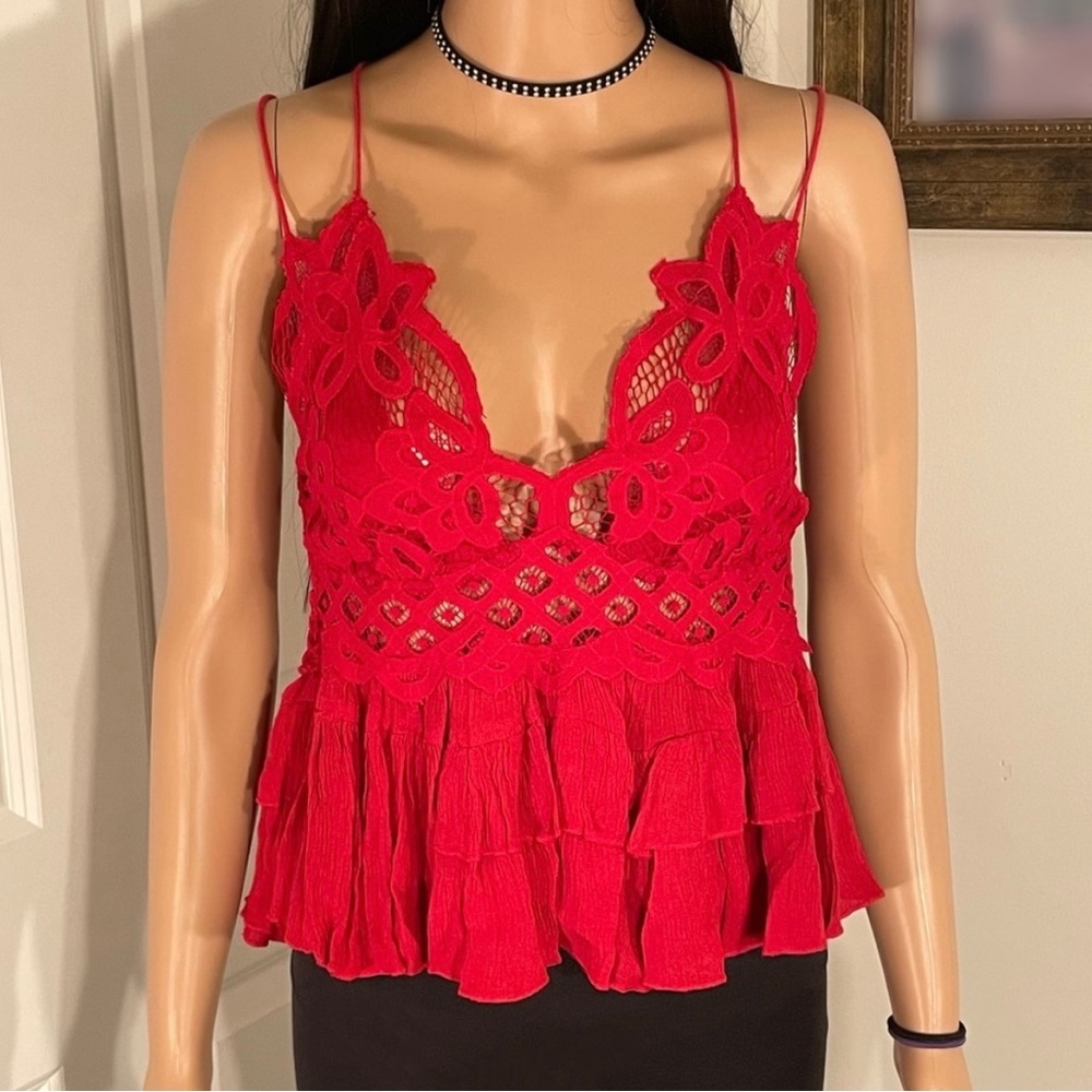 FREE PEOPLE ADELLA V-Neck Sleeveless Lace Smocked Back Cotton Blend Ruffle Cami